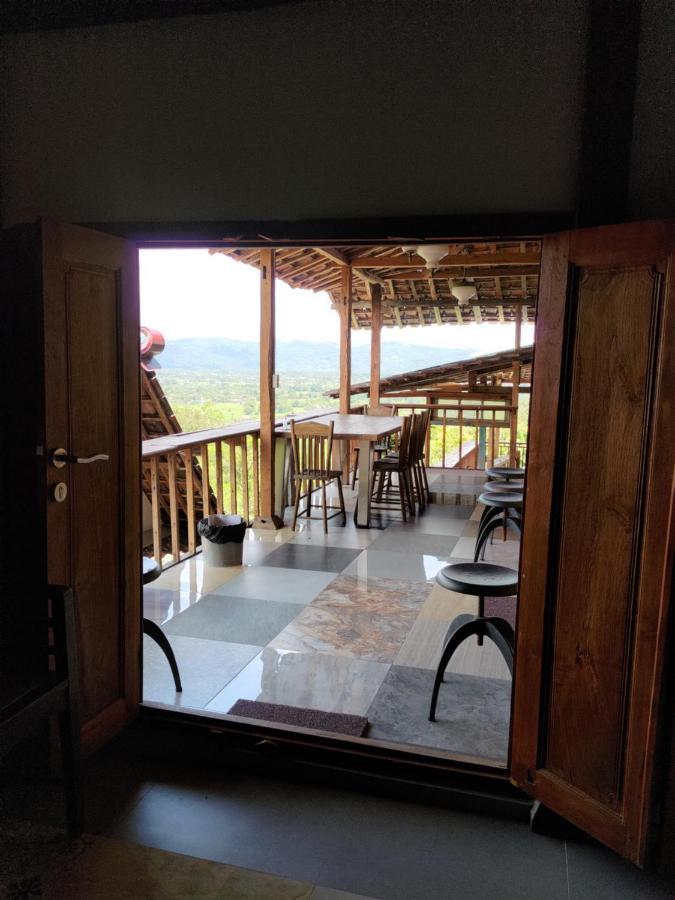 Omah Singo Stay & Resto Yogyakarta Бантул Экстерьер фото