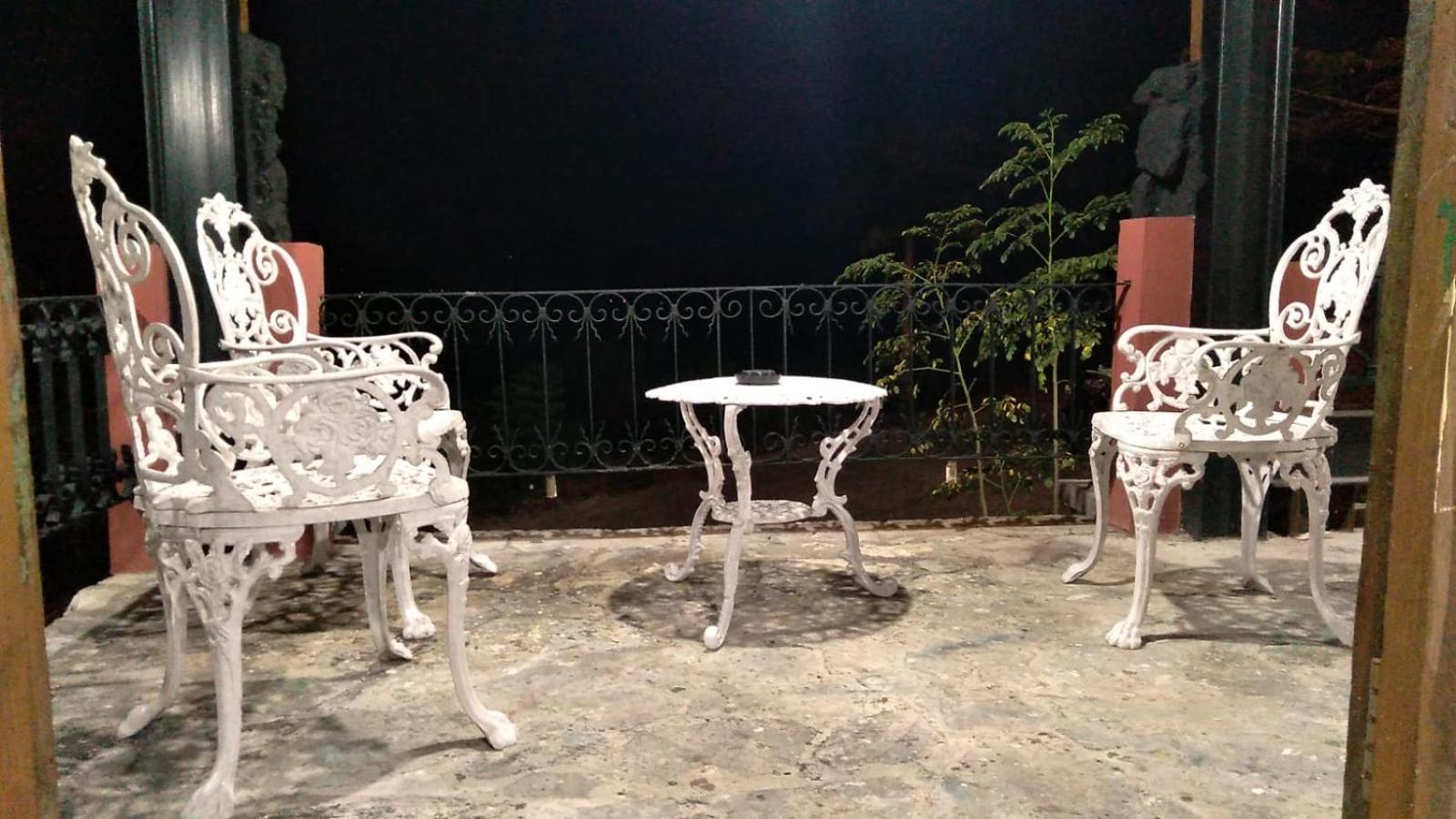 Omah Singo Stay & Resto Yogyakarta Бантул Экстерьер фото